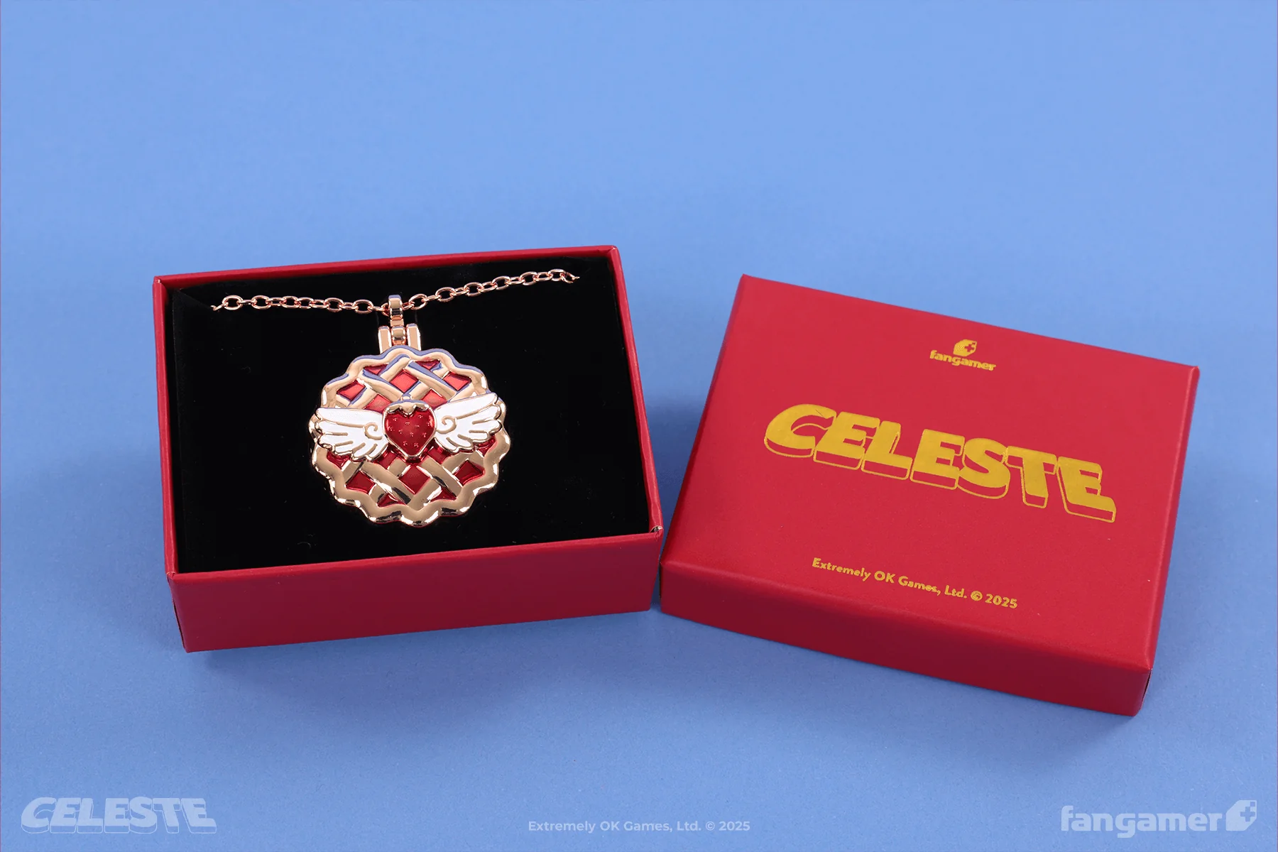 Strawberry Pie Mirror Locket - Image 6