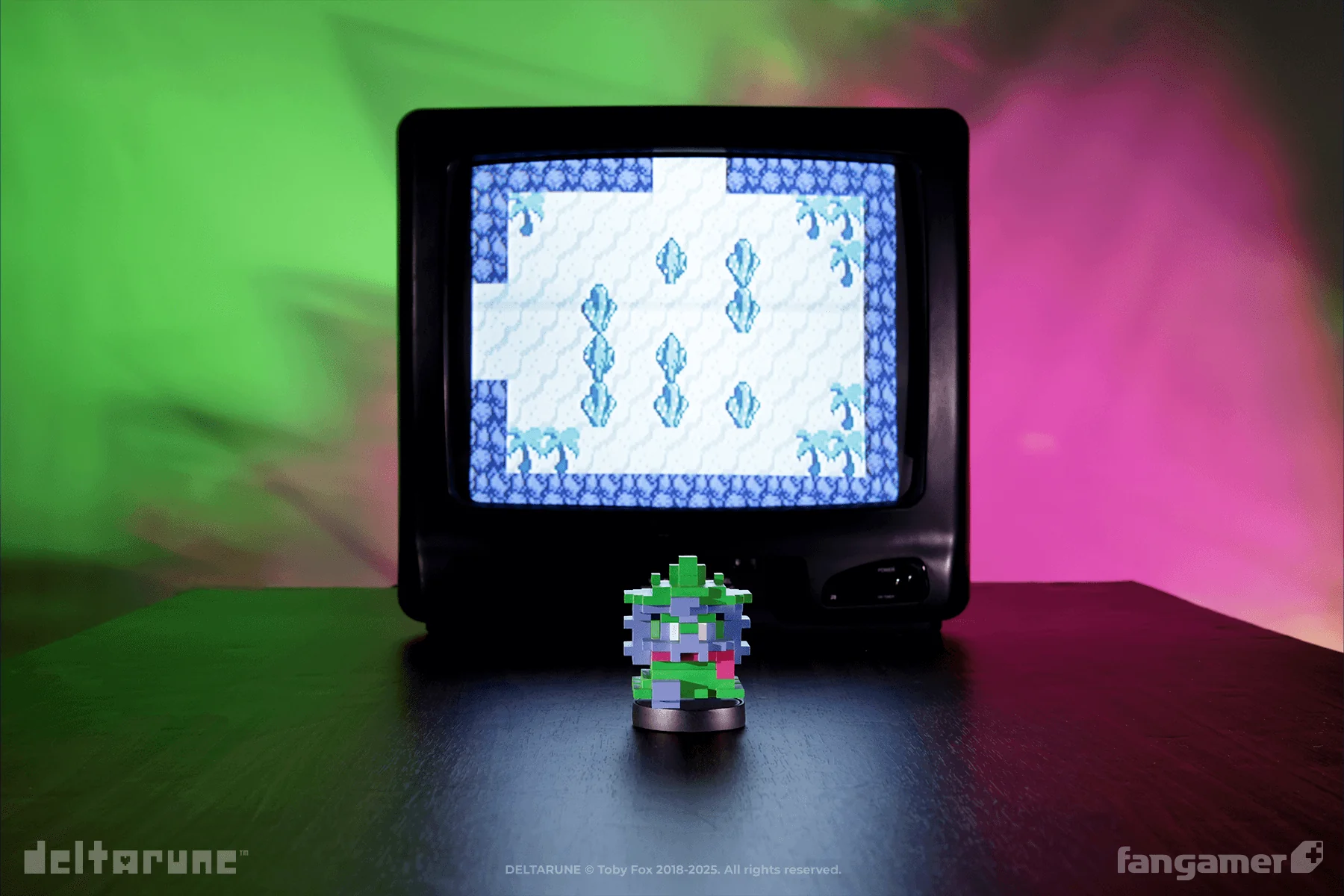 HERO_SCARF Figurine - Image 6